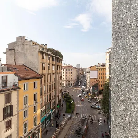 Via Torino 2 Milán